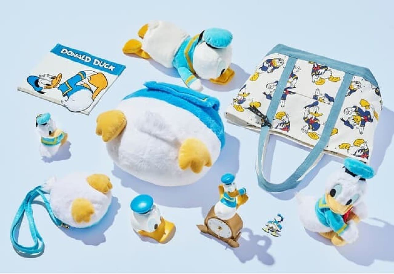 Donald Duck's Birthday (June 9) Commemoration! Plush toys, bags, cushions and more at the Disney Store!