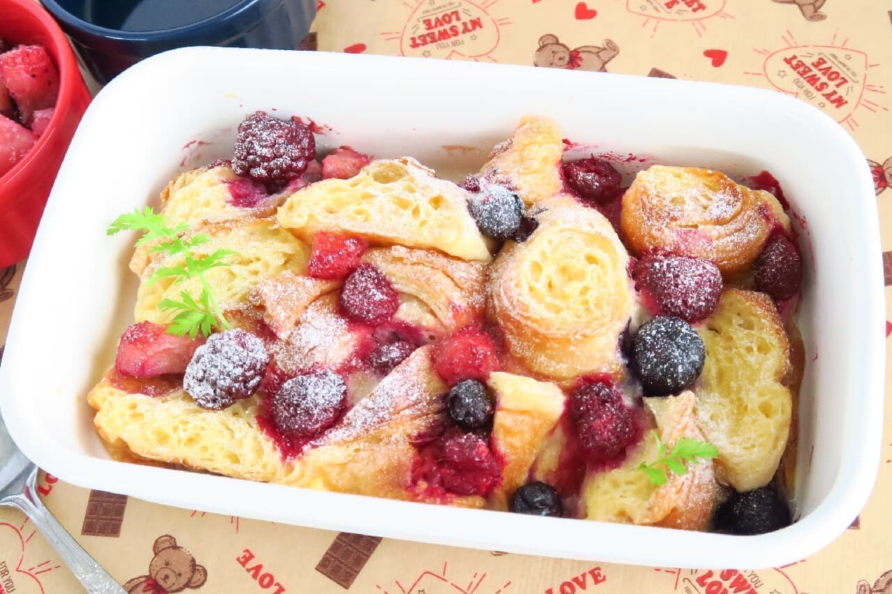 Croissant pudding recipe" using enameled containers."