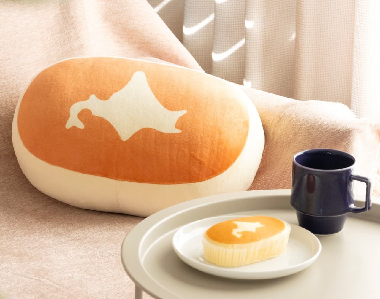 Takarajimasha “Hokkaido Cheese Steamed Cake FAN BOOK”