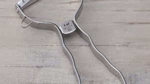 Kai's T-shaped peeler, sharp and asymmetrical diagonal blade, fits comfortably in your hand and is easy to use