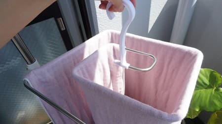 Don't panic in the guerrilla rainstorm! "Slim round and round hanger" that can dry sheets anywhere is super convenient