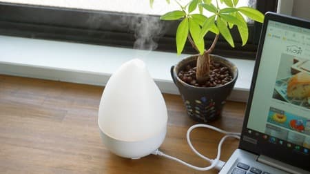 A petit plastic humidifier is coming to Daiso again this year. Premonition of great success in telework and relaxing time!