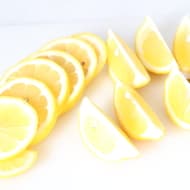 電子レンジ掃除にも！レモンの裏ワザ3選 -- 簡単な絞り方や冷凍保存法など