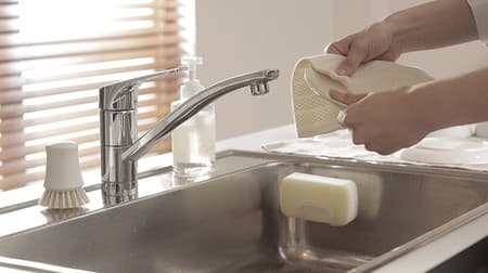 キッチン清掃道具「清潔謹製」シリーズ -- 使い心地を追求したブラシ＆スポンジ