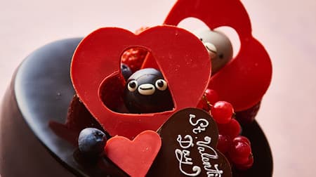 「Suicaのペンギン バレンタインケーキ」ホテルメトロポリタンに -- マグカップ入りチョコボンボンも