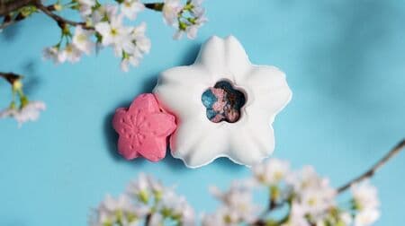 Lush "Spring Collection" includes "Blooming Beautiful," a bath bomb with blossoming cherry blossoms