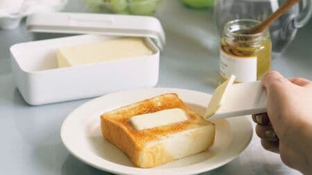 マーナ「バターケース」付属のカッターで好みの厚さに切り分けられる！乾燥・におい移りしにくい
