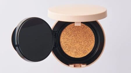 Sezanne Cushion Foundation" covers pores and creates shine! Contains 5 kinds of moisturizing ingredients and highly moisturizing oil.