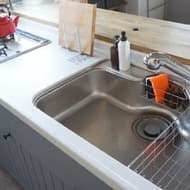 キッチンのお掃除完全ガイド：効果的な手順と実践的なヒント 家の中で最も重要な場所！
