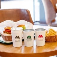 MOS BURGER vacuum-insulated drink cup tumbler BOOK" from MOS BURGER will be newly released at FamilyMart and Takarajimasya EC on May 11! Stylish tumbler in the shape of a paper cup