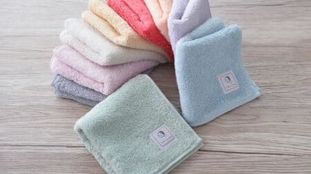 Yojiya's "Fluffy Towel Handkerchief" Available in 9 colors for guesswork! 100% cotton and fluffy to the touch!