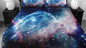 ハンドメイドマーケットプレース Etsy で銀河系宇宙の寝具セットを手に入れよう