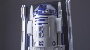 Pipopopo ... Talking life-size figure of "R2-D2" is open for reservation, but only half body