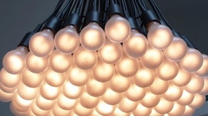 Come in a bundle! Chandelier "85 Lamps Chandelier" which bundles 85 bare light bulbs