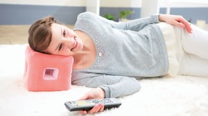 A must-see for those who are on TV for the New Year! Cushion that makes it easy to hear the sound even if you lie down
