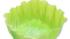 A savior for making bento boxes !? A square shape appears in a "lettuce" bento cup