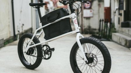 Bicycles with luggage in the inseam-the perfect Coast Cycles "Quinn" for commuting