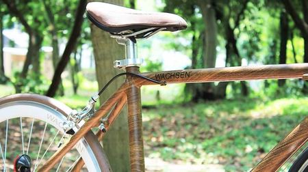 An interior-style bicycle? … Wood-grained road bike, Wachsen's “Wood-Jaeger”