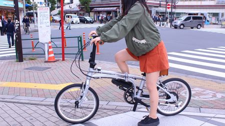 Electric-assisted bicycle "DE01S" that goes up the slope fashionably-Perfect for visiting gourmet spots and fashionable general stores?