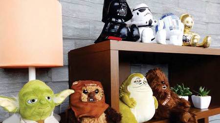 A lineup of popular Star Wars characters in your room--a gorgeous plush toy collection