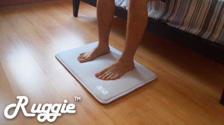 Stand up, stand up ...! Alarm clock "Ruggie" that does not stop unless you keep stepping on it