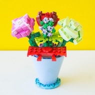 母の日にレゴで作った“フラワーブーケ”を贈ろう！「大人のレゴ教室」特別企画
