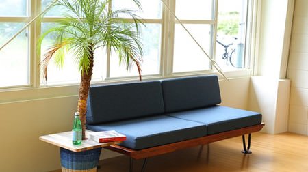 nice idea! "Plants table" with green as a table