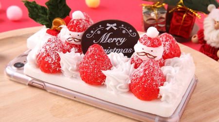 Strawberries and Santa are all alone ♪ iPhone case with Christmas cake