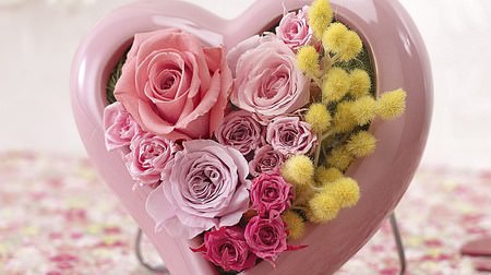 1月31日は「愛妻の日」--日比谷花壇が花束や「愛妻家宣言証」を展開