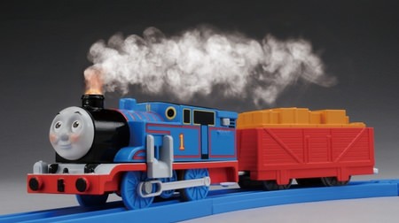 Plarail of "Thomas the Tank Engine" that emits realistic steam--Adopts a new water supply system