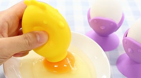Separate egg yolks and whites in 2 seconds! 3COINS "Egg Separator" is a convenient and cute chicken type goods