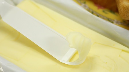 Will the toast be more delicious? A 100% butter knife that can softly scrape hard butter