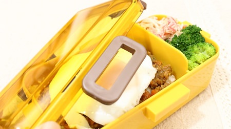 Neither rice nor bread can be crushed! The lunch box with a dome-shaped lid is fluffy and super convenient