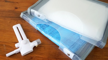 100 zipper files in kitchen consumables case--easy remake idea