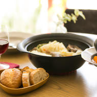 秋冬の食卓をほっこり温かく--栗原はるみさんプロデュースの土鍋やスープ皿など