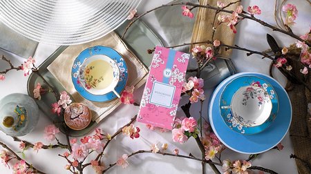 "Wedgwood Blossom", a tea to enjoy spring--a gorgeous green tea blend with a scent of cherry