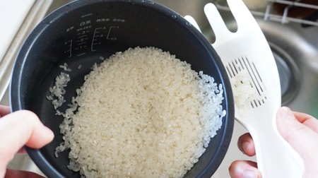 ご飯がもっと好きになる。お米のプロと開発した「極 お米とぎ」は水切りもできる優秀アイテム