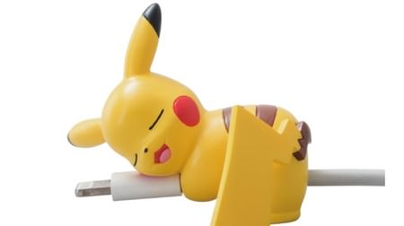 Pikachu on the iPhone ... The Pokemon who protect the cable break are too cute!