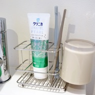 歯ブラシやコップをまとめて水切り！ニトリで見つけた「歯ブラシスタンド」が省スペース＆機能的