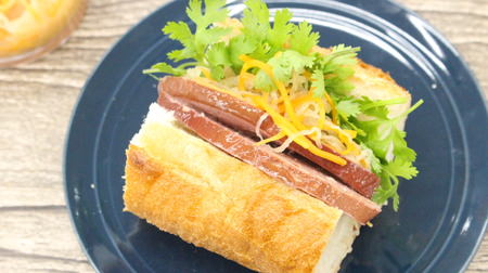Easy handmade Vietnamese sandwich "Binh Me" ♪ KALDI's sardine & lever putty