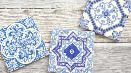 The arabesque-like pattern is fashionable ♪ Can Do "water absorption coaster" is also in the interior