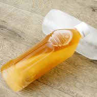 【家事ハック】“すぐ飲めてずっと冷たいペットボトル”を作る方法--そのまま凍らせずにひと工夫