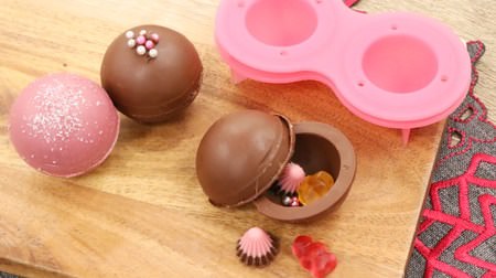 What's inside? Let's make a surprise chocolate with 100 capsule chocolate molds ♪