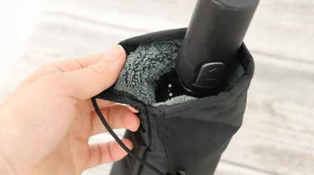 Even a wet umbrella can be put in a bag! Daiso "Umbrella storage bag" seems to play an active part in the rainy season