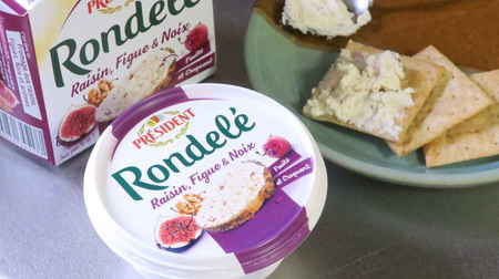 The French dried fruit and walnut cheese "Rondore" found in KALDI is delicious! For snacks and desserts