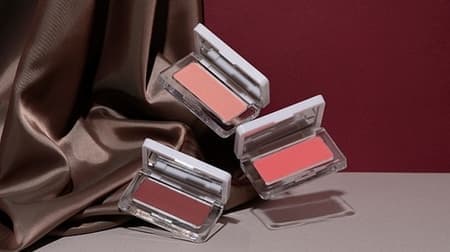 Three creamy powder cheek colors from rms! Adds natural transparency and complexion to the cheeks