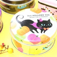 神戸風月堂のゴーフル缶が可愛い♪ 黒ネコたちをカラフルに表現、ハロウィン後は小物入れに