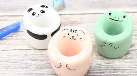 Discovered at KEYUCA! Toothbrush stand for cute cats and pandas --- Compact for one, also for storing hairpins
