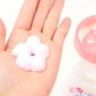可愛い限定品♪「ビオレu 泡スタンプ ハンドソープ お花ででてくるタイプ ピンクのお花型」 -- 桜のような泡で楽しく手洗い