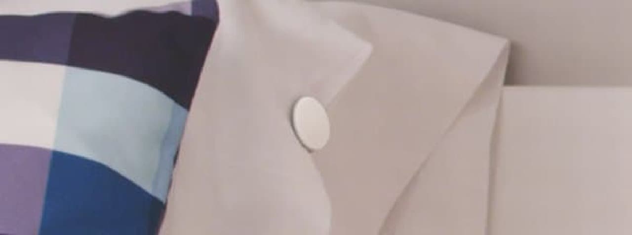 "Sleep Pill" attached to the pillow collects user information